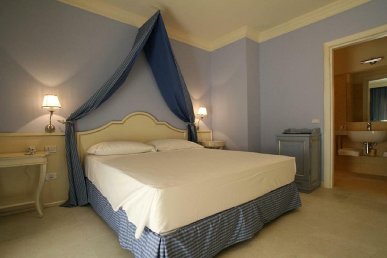 Palace Hotel